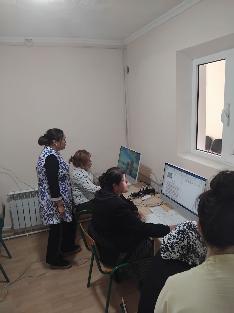 TAKM xodimlarining kompyuter savodxonligini oshirish maqsadida kompyuter savodxonligi bo'yicha  mahorat darsi o’tildi. 